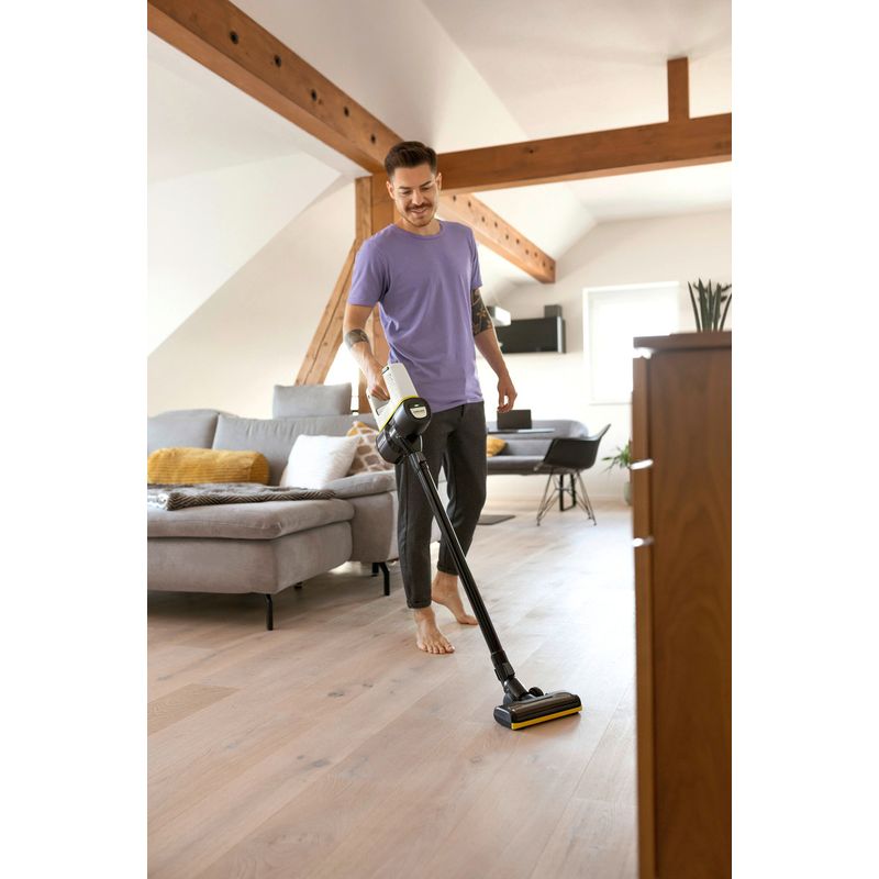VC_4_Cordless_Premium_living_room_wooden_floor_app_01_CI20-Web_800_Max
