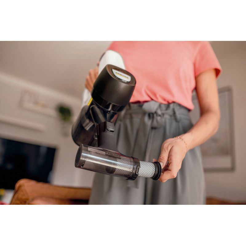 VC_4_Cordless_Premium_filter_cleaning_tool_app_01_CI20-Web_800_Max