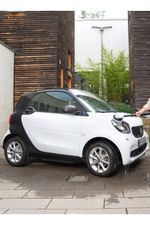 WB_130_Car_Bike_car_app_12_CI20-Portal_Image_High_3k.jpg